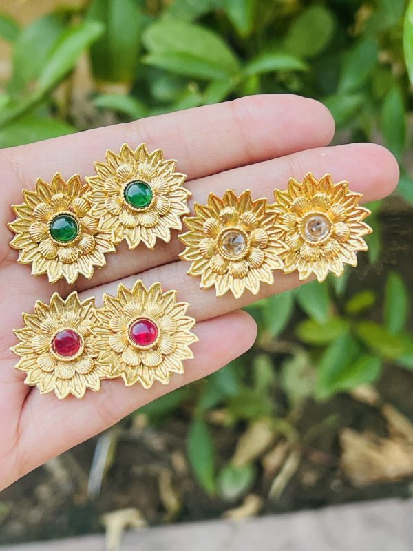 Sunflower Stud