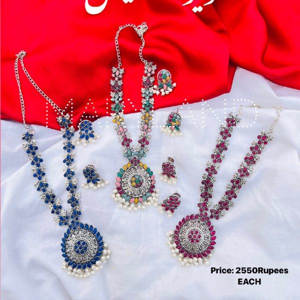 Diva Necklace Set