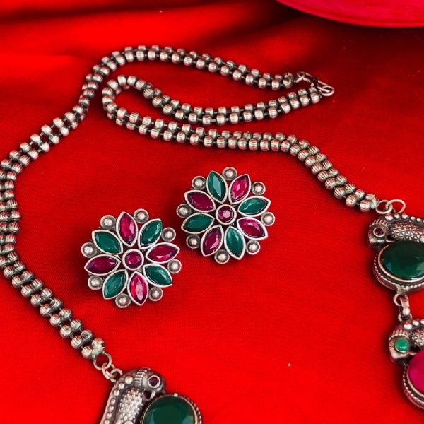 Floral Moor Stone Necklace Set - Image 3