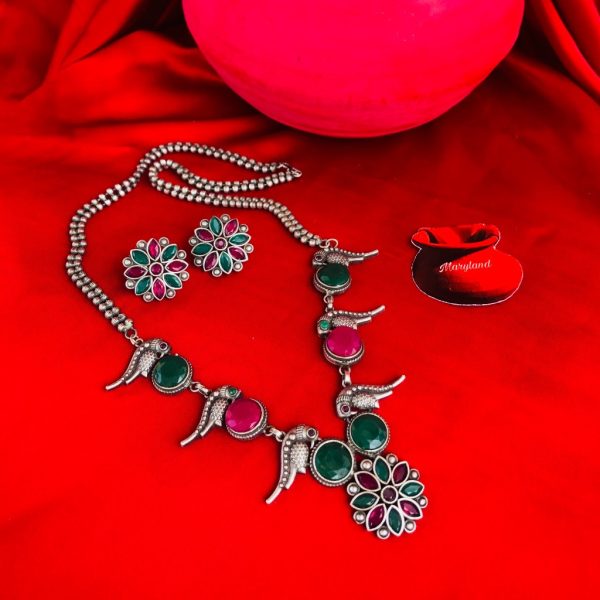 Floral Moor Stone Necklace Set - Image 2