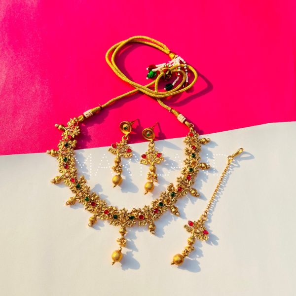 Aarzu Rajwari Necklace Set