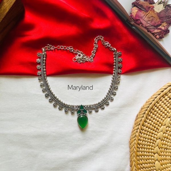 Nisa Premium Necklace - Image 4