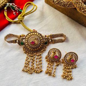 Sanam Rajwari Chokar Set