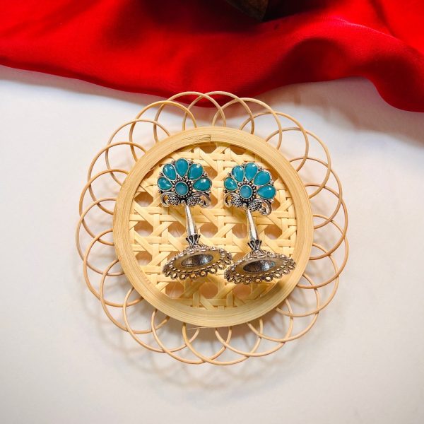 Hunar Drop Earrings - Image 2